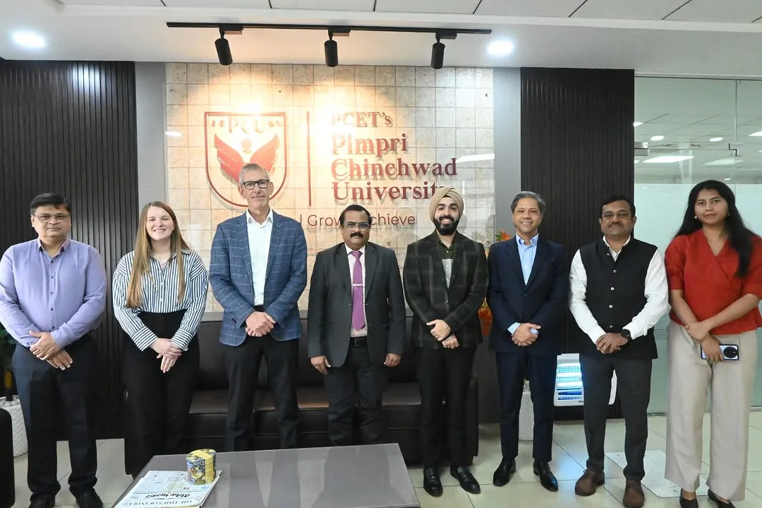 Delegation from University of Worcester Visits PCU